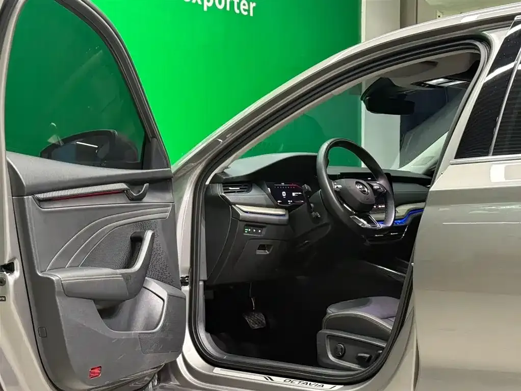Skoda Octavia 2022 из CN, фото 8