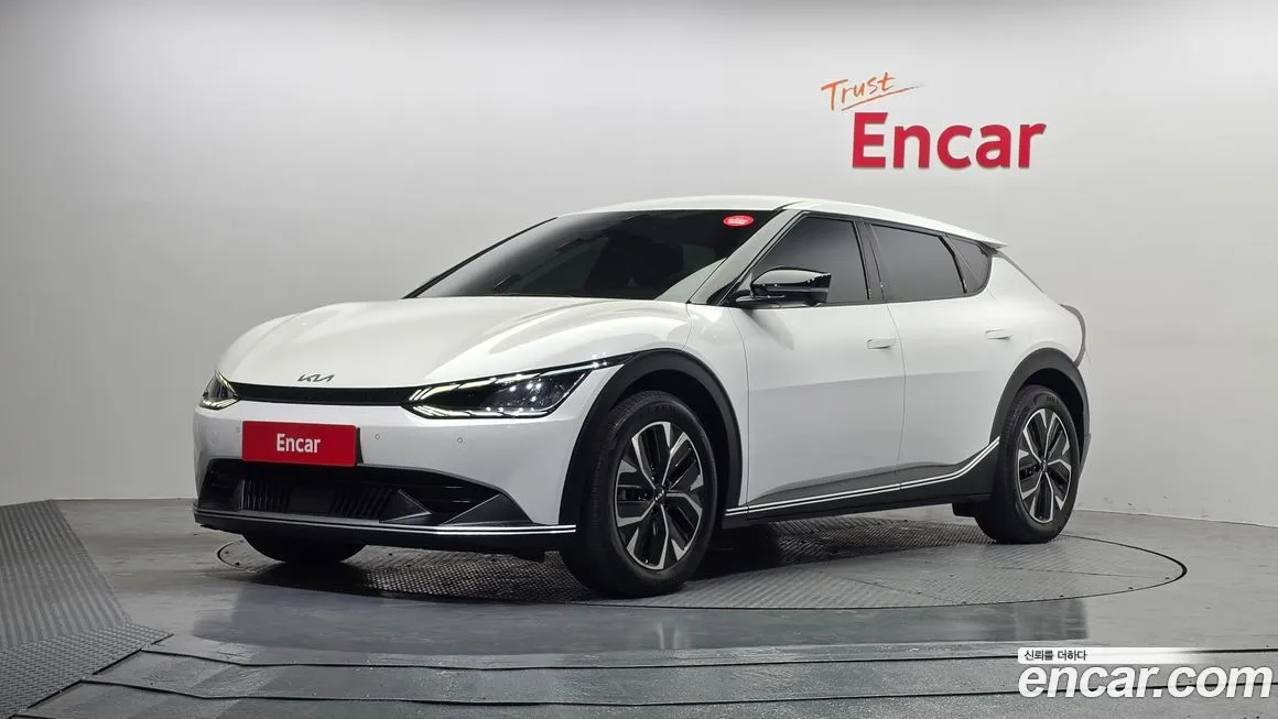 Kia EV6 — фото 1
