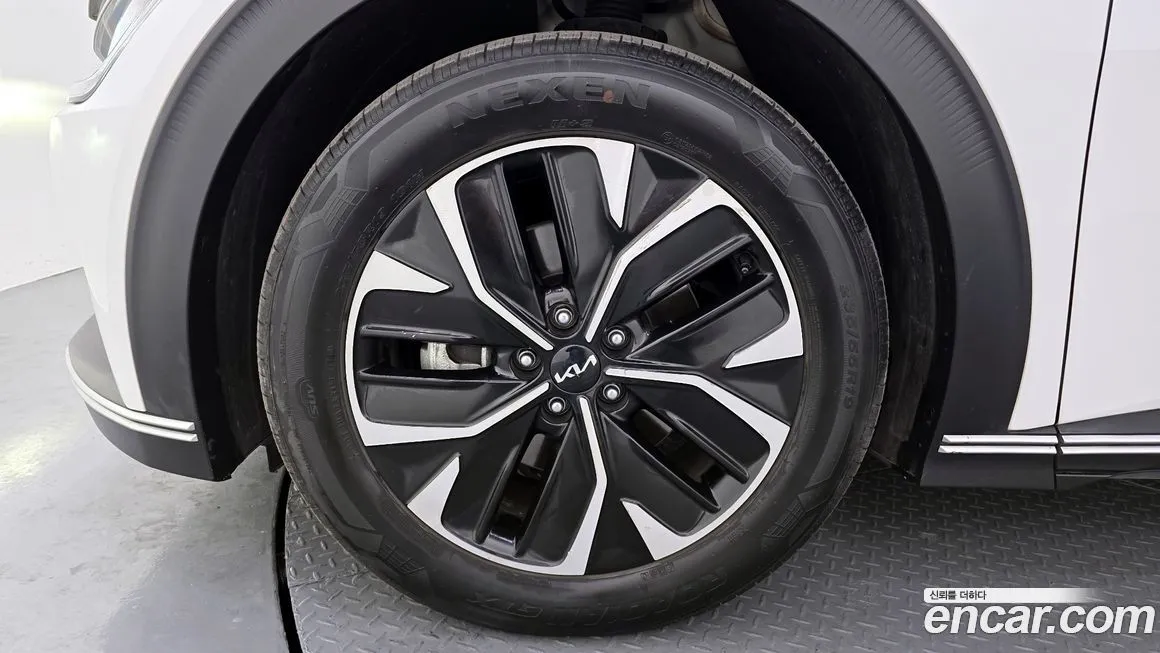 Kia EV6 — фото 4