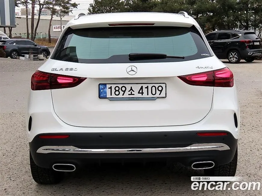 Mercedes-Benz GLA-Class — фото 10