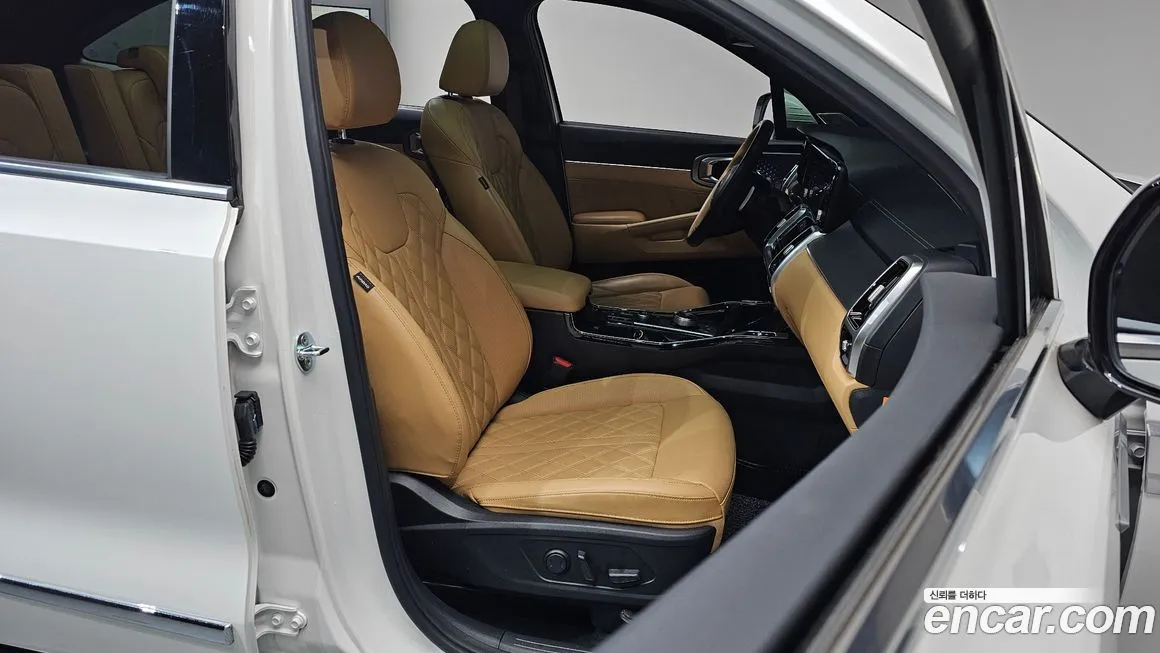 Kia Sorento — фото 5