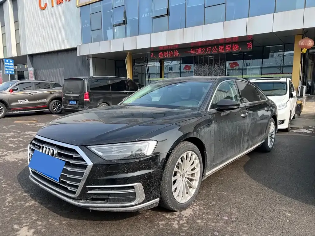 Audi A8 2022 из CN, фото 1