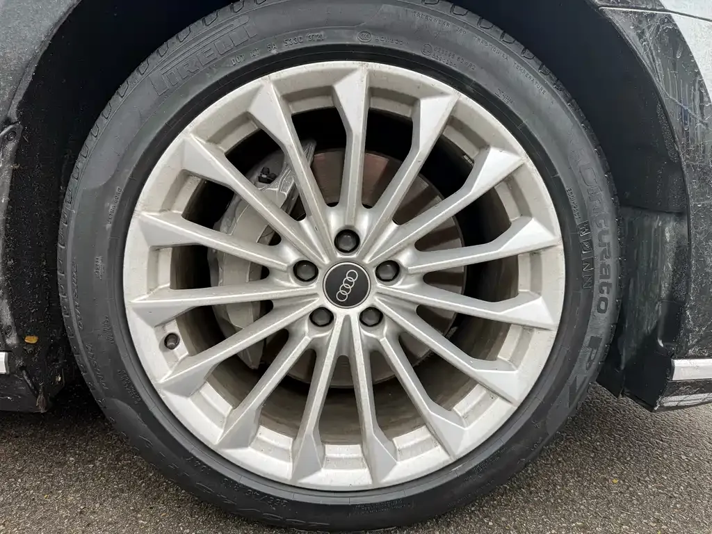 Audi A8 2022 из CN, фото 10