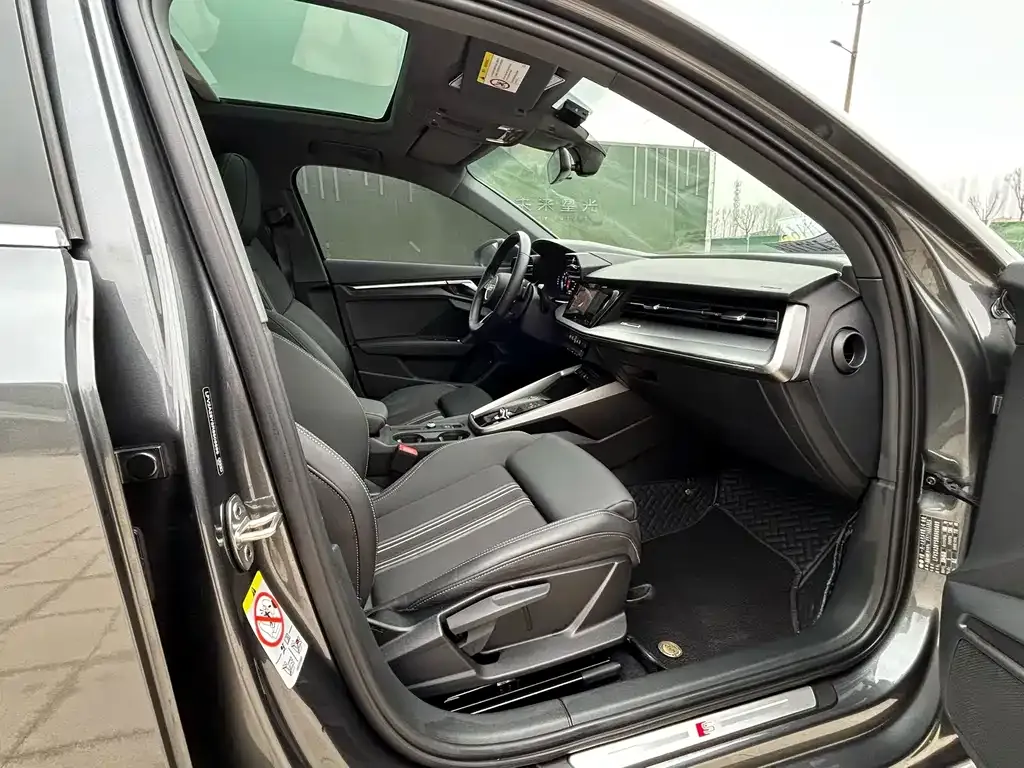 Audi A3 2024 из CN, фото 9