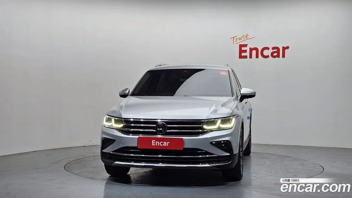 Volkswagen Tiguan — фото 4
