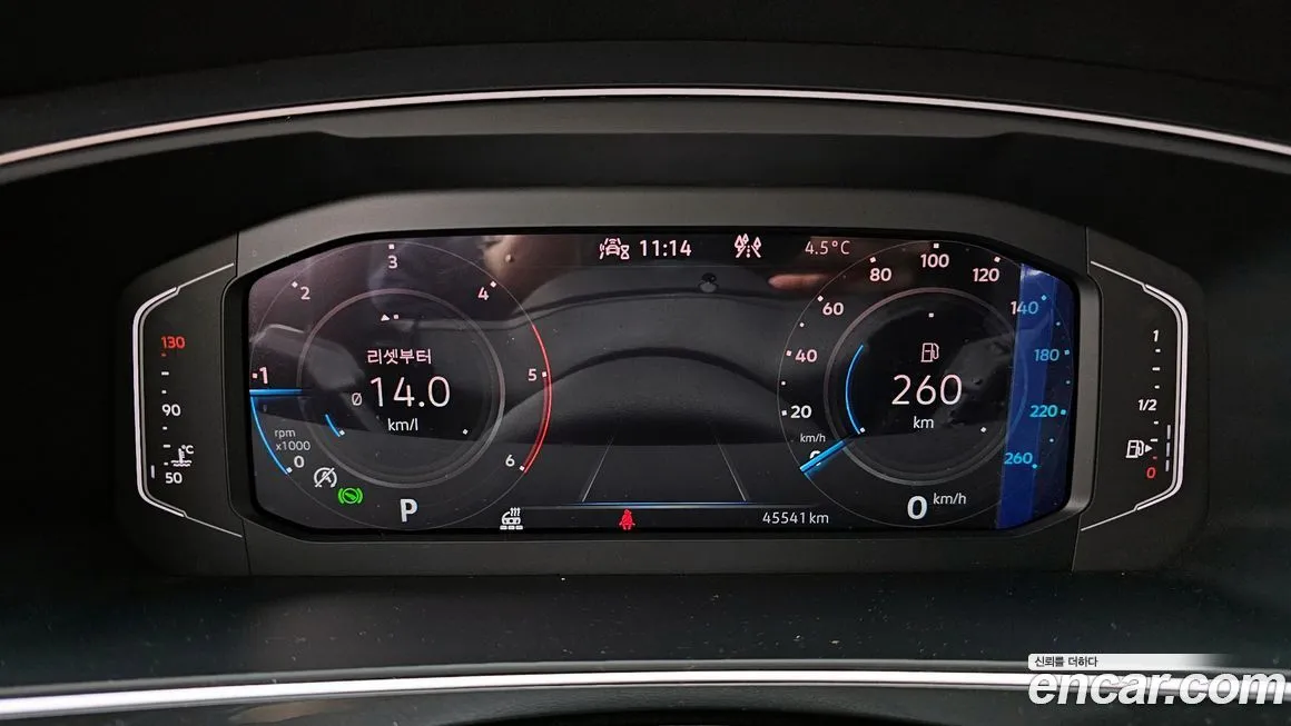 Volkswagen Tiguan — фото 6