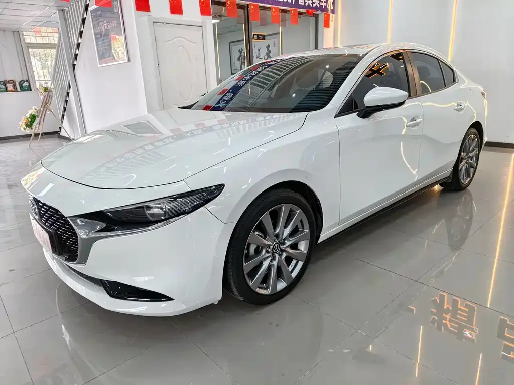 Mazda 3 Axela 2021 из CN, фото 1