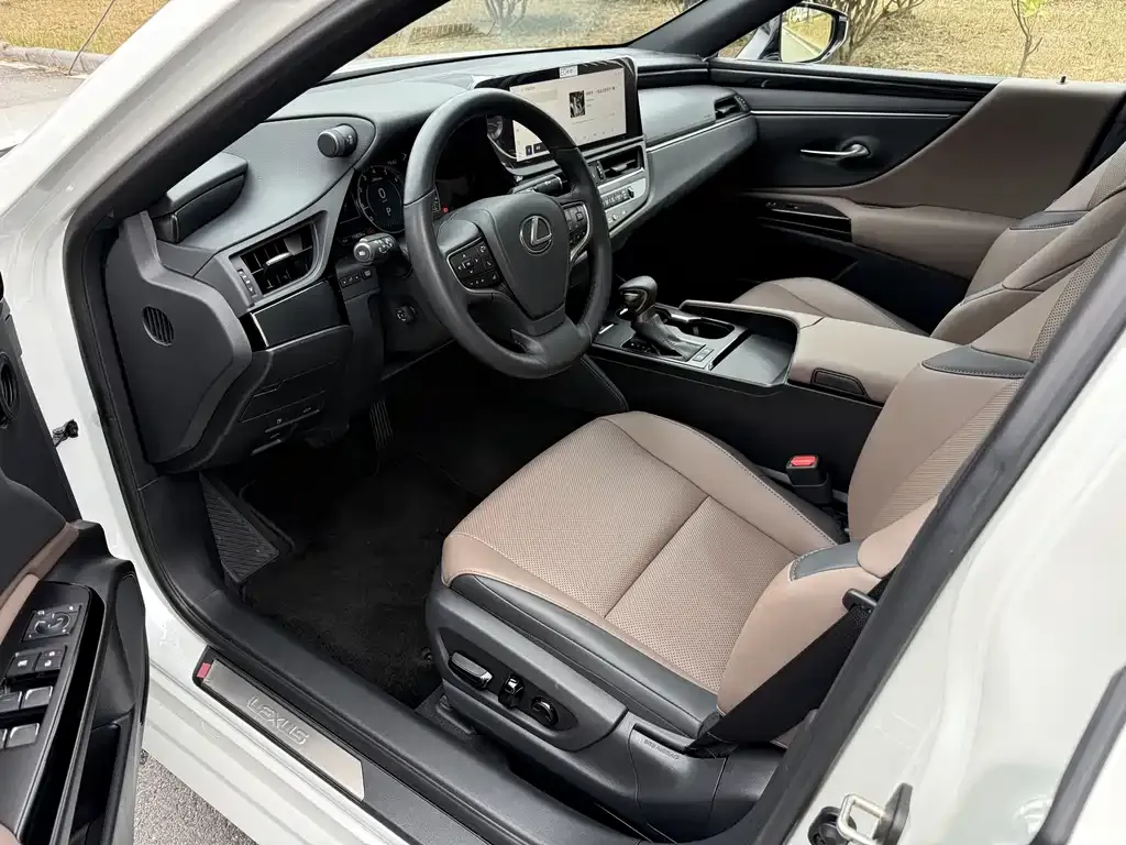 Lexus ES 2024 из CN, фото 7
