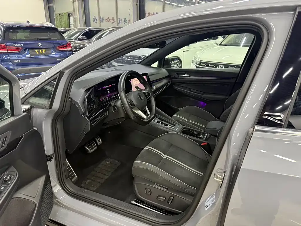 Volkswagen Golf 2022 из CN, фото 3