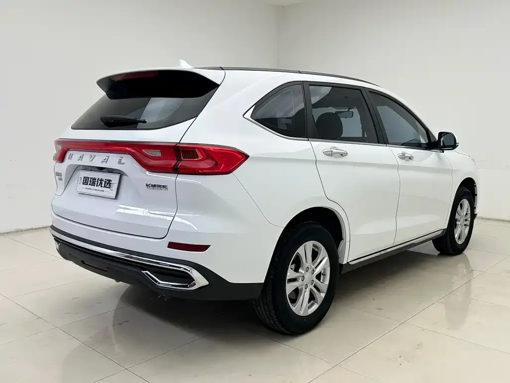 Haval M6 — фото 10