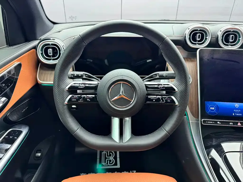 Mercedes-Benz GLC 2025 из CN, фото 9