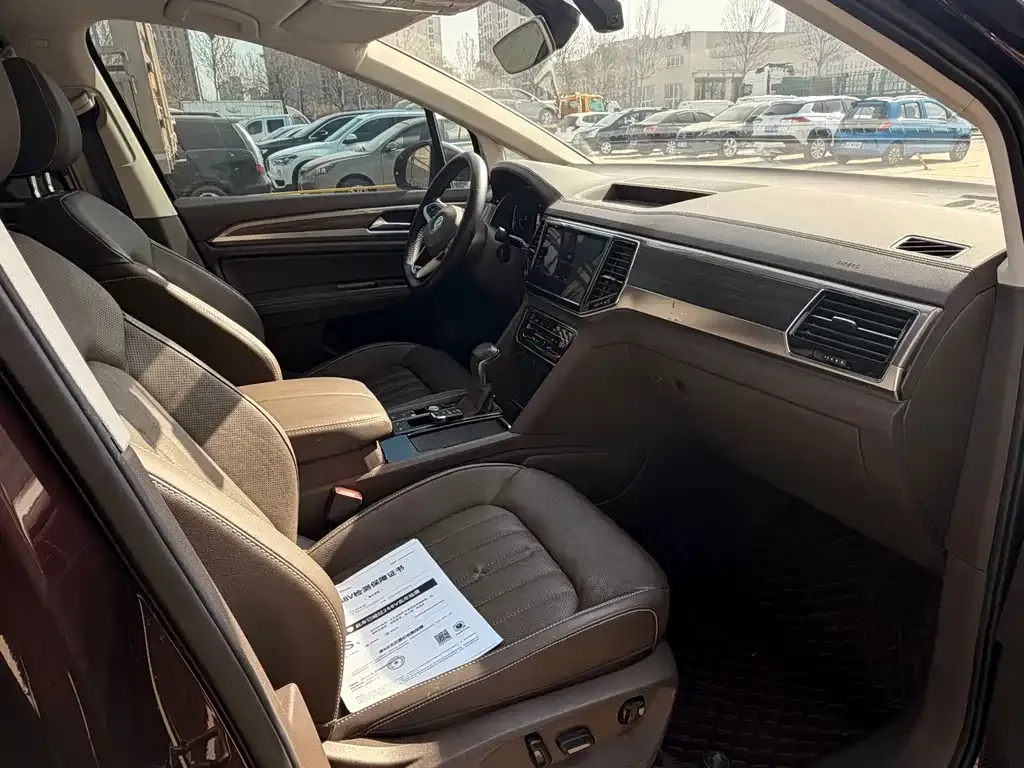 Volkswagen Viloran 2021 из CN, фото 10