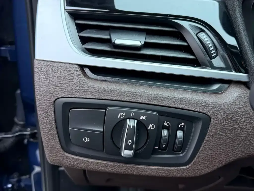 BMW X1 2021 из CN, фото 8