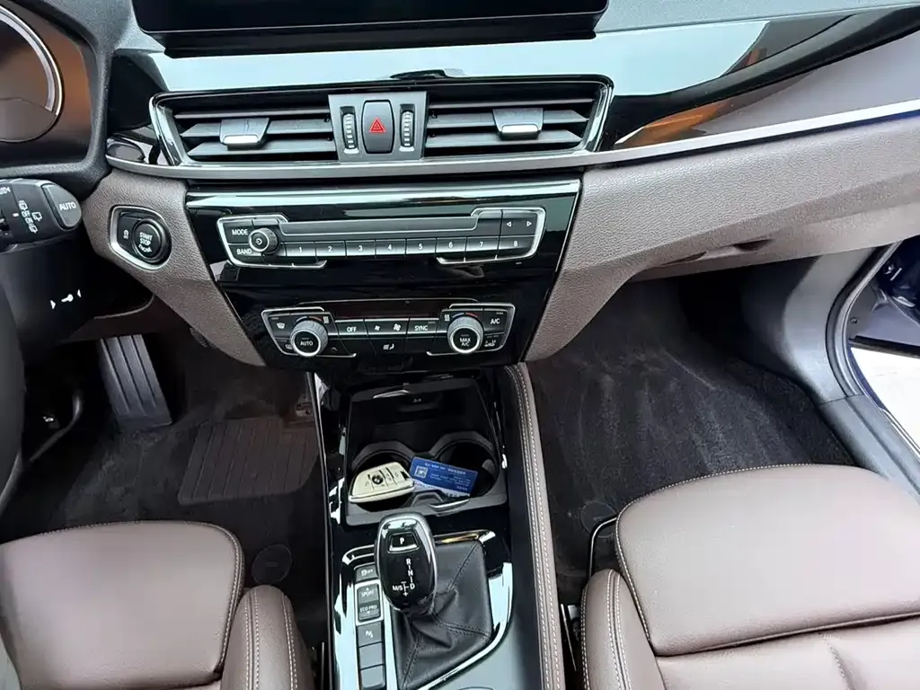 BMW X1 2021 из CN, фото 9