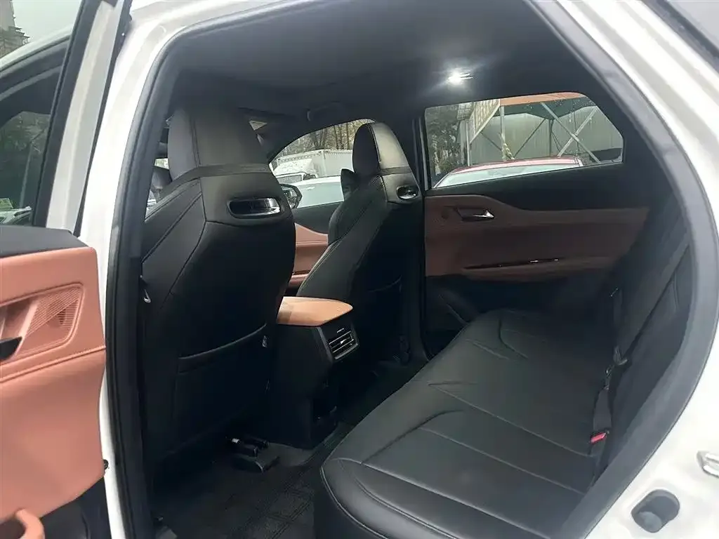 Changan UNI-Z 2025 из CN, фото 4