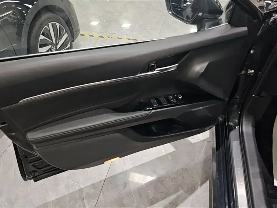 Toyota Camry 2021 из CN, фото 7