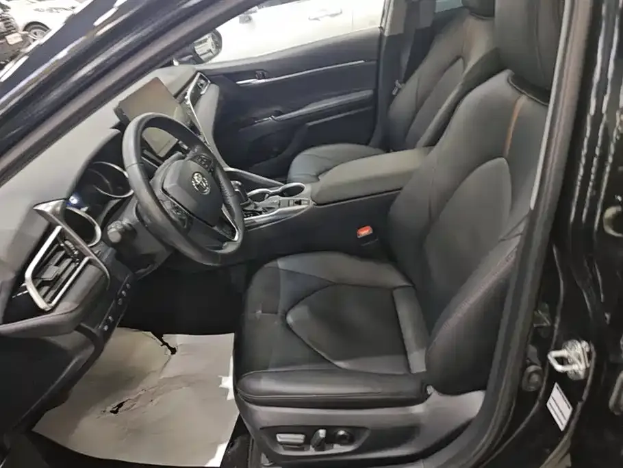 Toyota Camry 2021 из CN, фото 9
