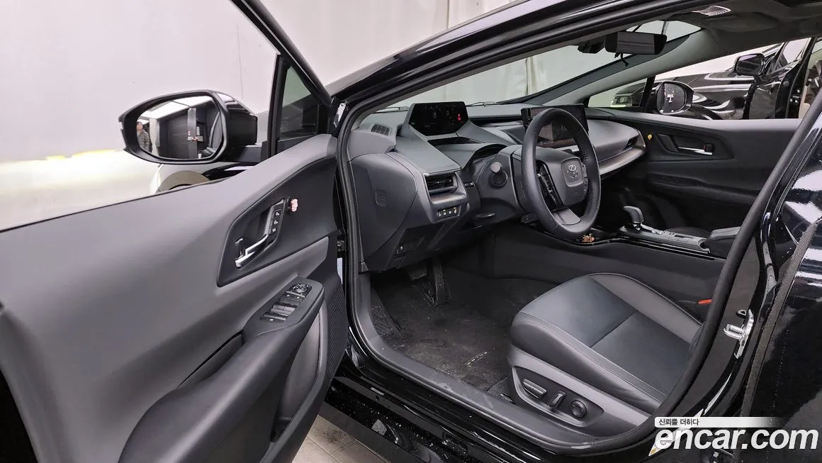 Toyota Prius 2025 из KR, фото 7