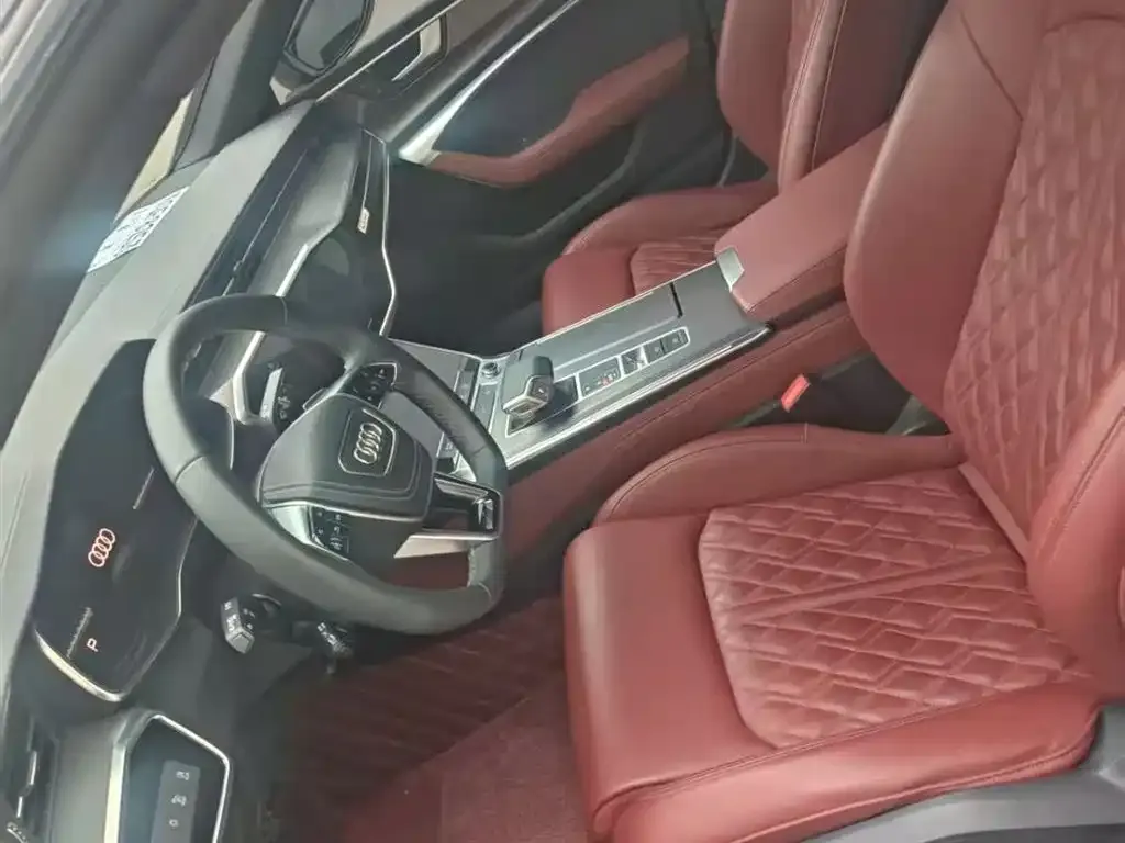 Audi A7L 2024 из CN, фото 4