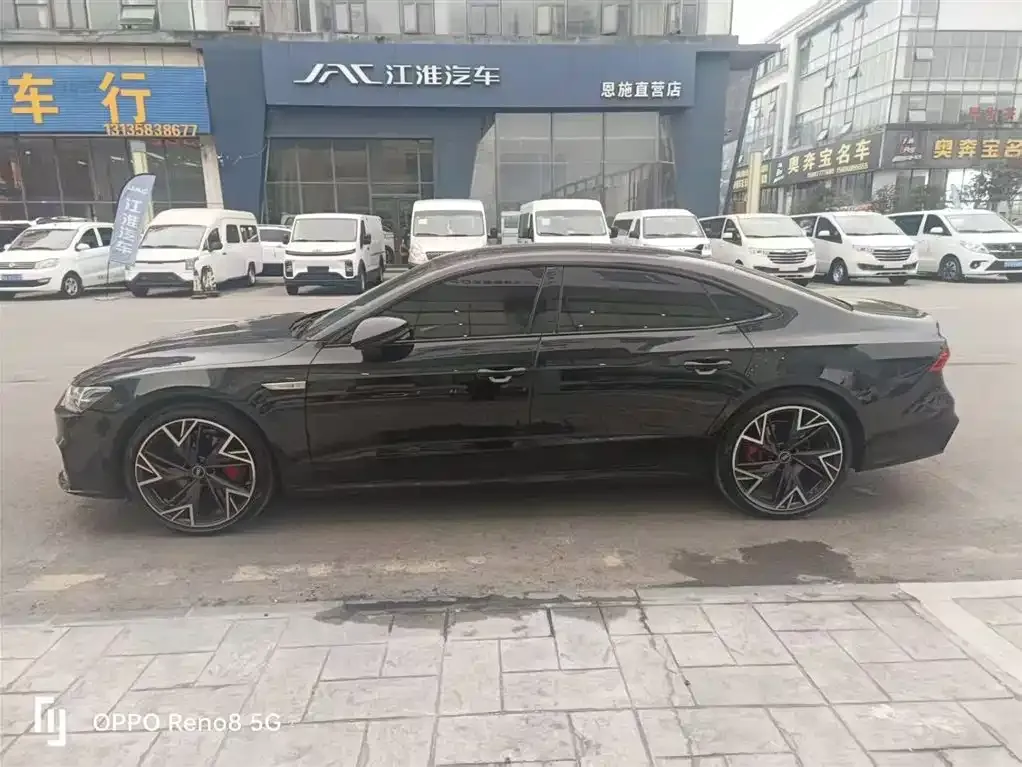 Audi A7L 2024 из CN, фото 6