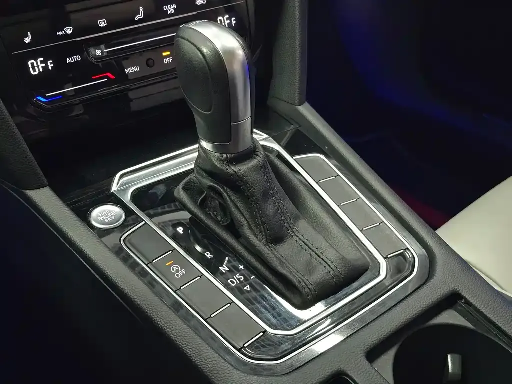 Volkswagen Magotan 2022 из CN, фото 5