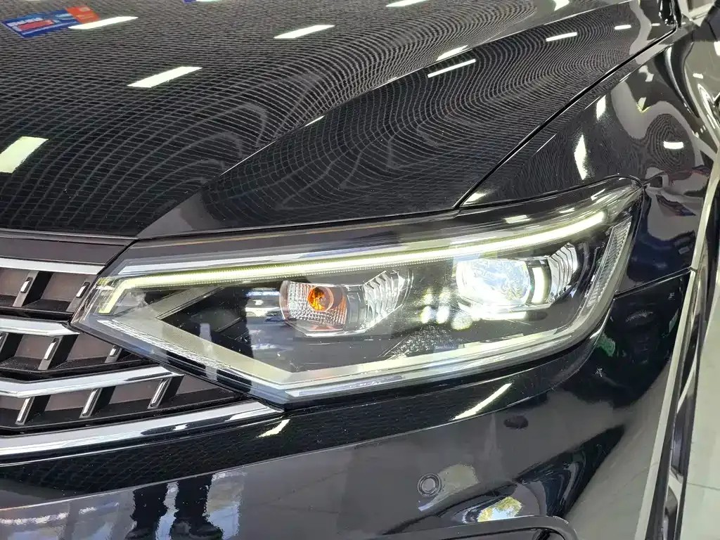Volkswagen Magotan 2022 из CN, фото 9