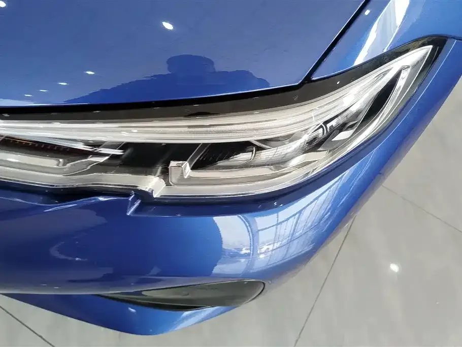 BMW 3 Series 2021 из CN, фото 2