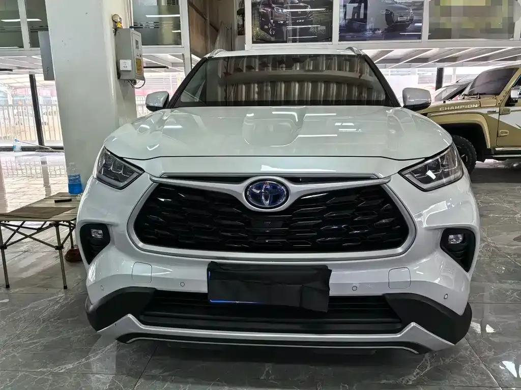 Toyota Highlander 2023 из CN, фото 2