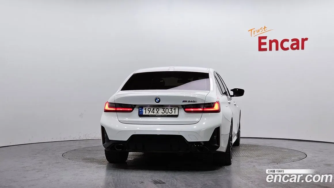 BMW 3-Series 2024 из KR, фото 3