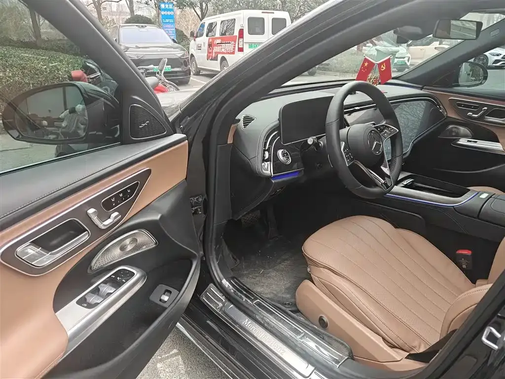 Mercedes-Benz E-Class 2024 из CN, фото 8