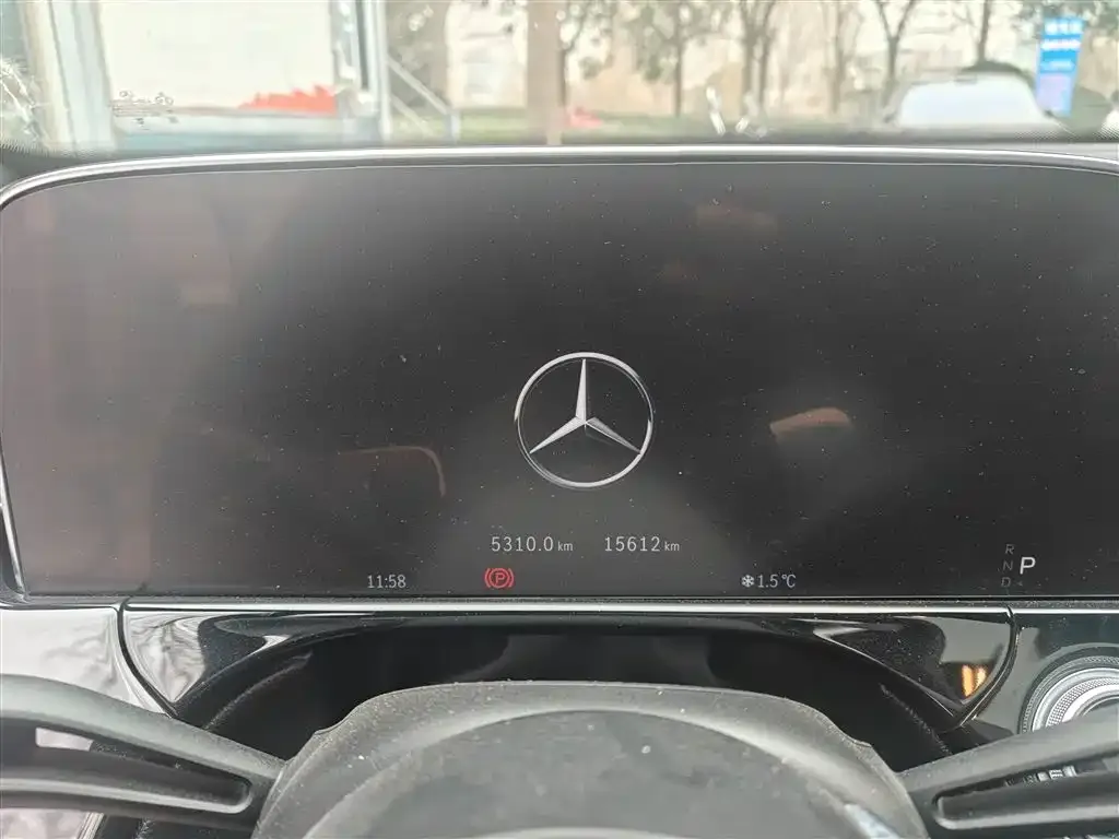 Mercedes-Benz E-Class 2024 из CN, фото 4