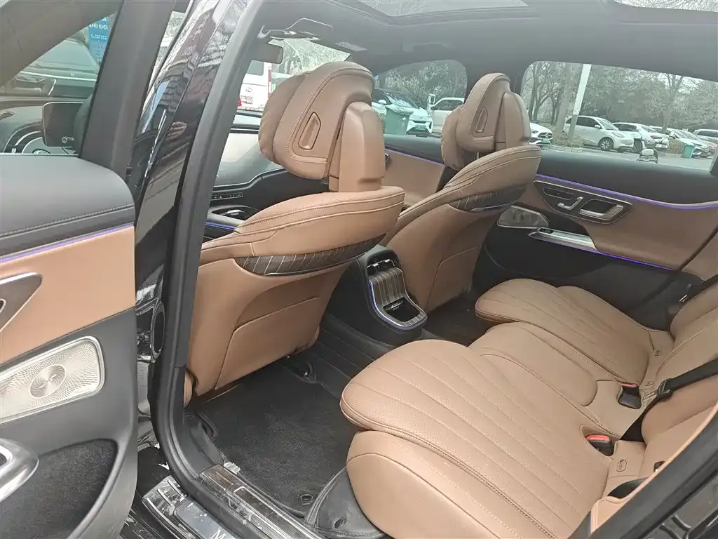 Mercedes-Benz E-Class 2024 из CN, фото 3