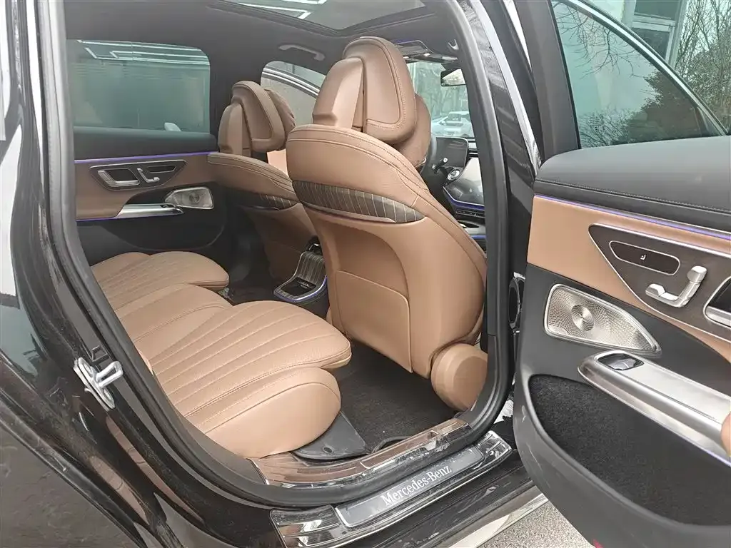 Mercedes-Benz E-Class 2024 из CN, фото 2