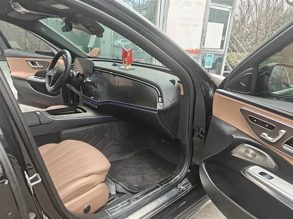 Mercedes-Benz E-Class 2024 из CN, фото 5