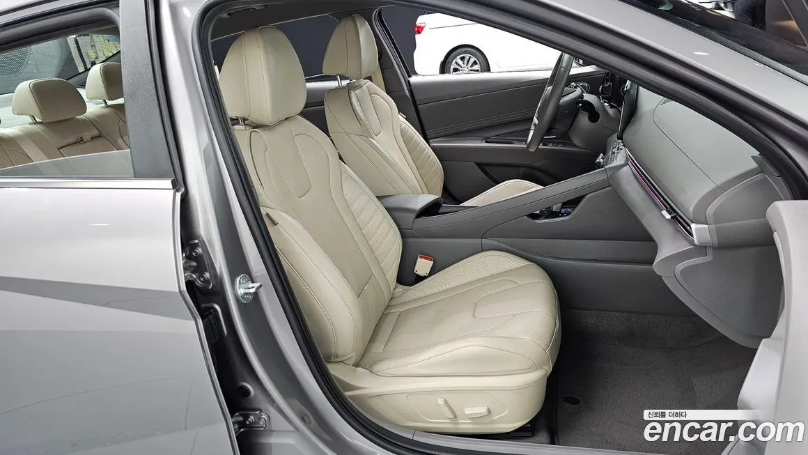 Hyundai AVANTE — фото 10
