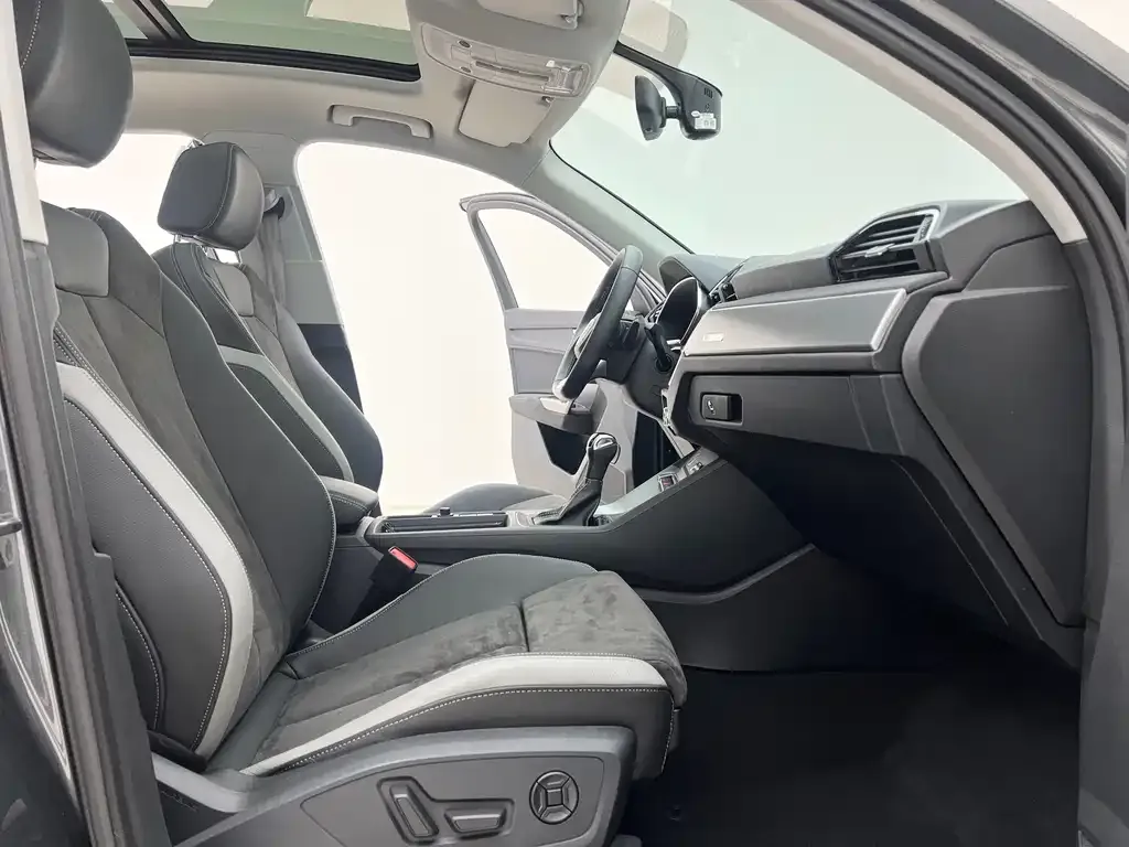 Audi Q3 2022 из CN, фото 6