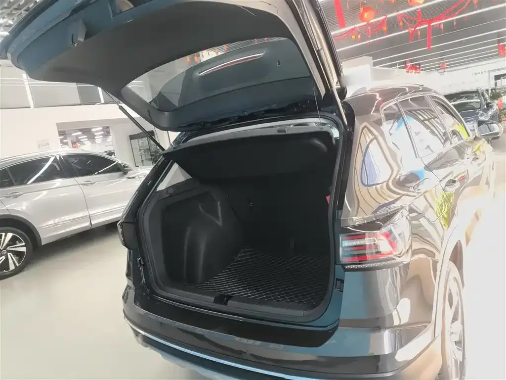 Volkswagen Tharu 2024 из CN, фото 7