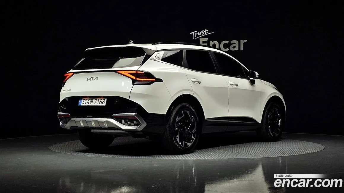 Kia Sportage — фото 10