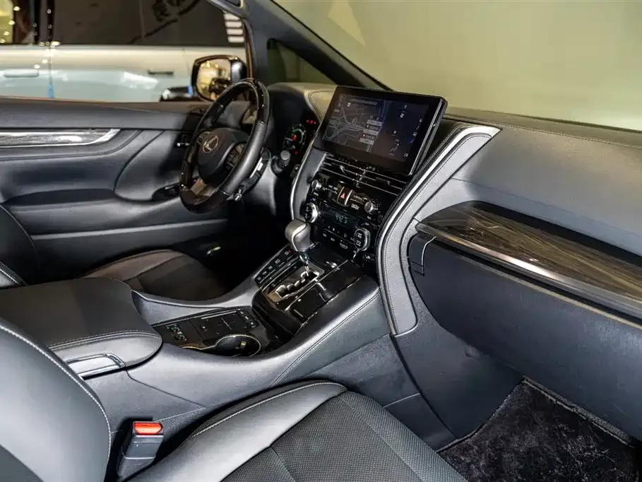 Lexus LM 2022 из CN, фото 9