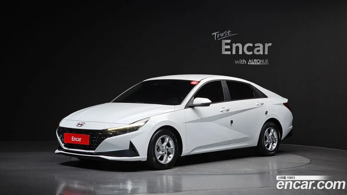 Hyundai AVANTE — фото 1