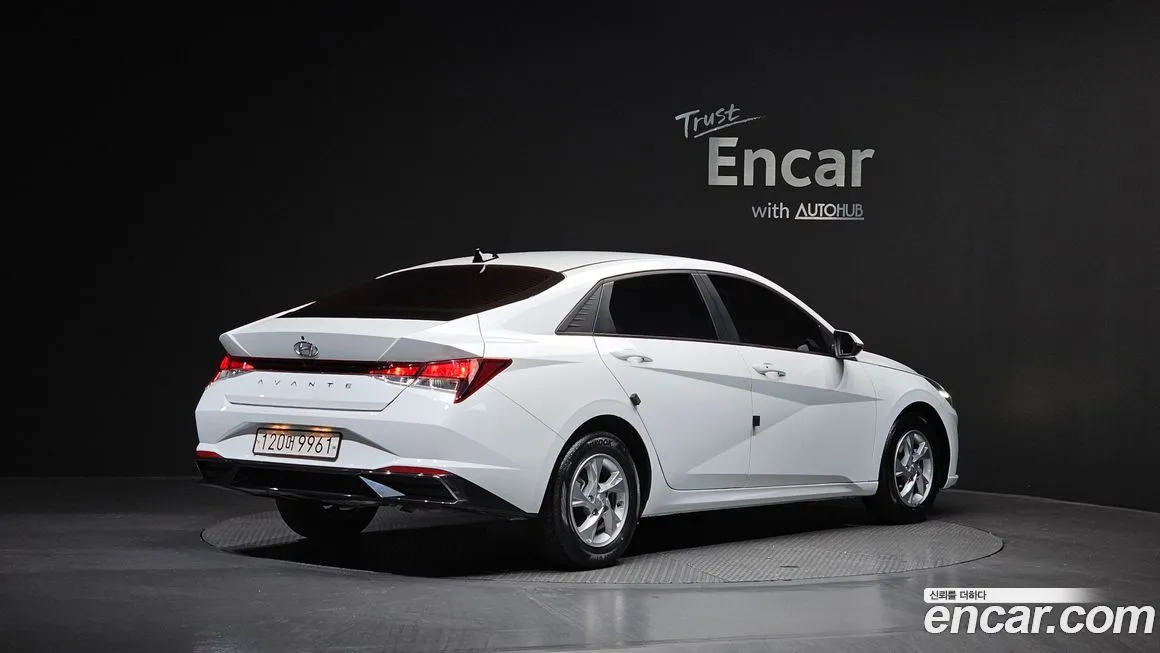Hyundai AVANTE — фото 3
