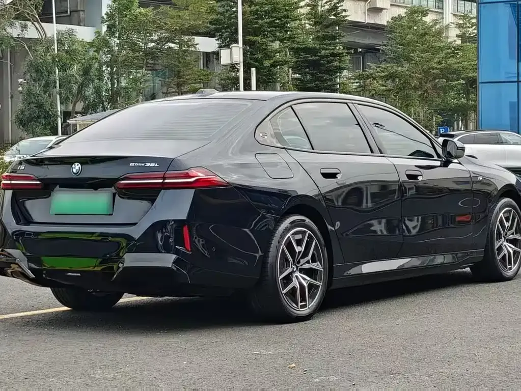BMW i5 2024 из CN, фото 7