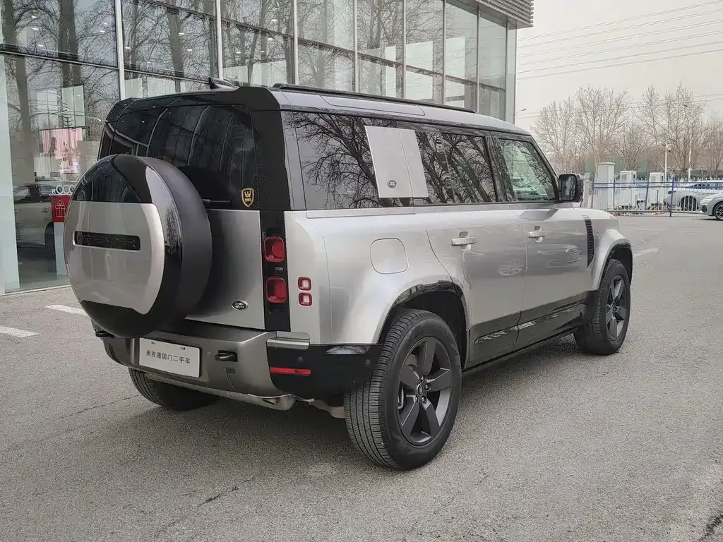 Land Rover Defender — фото 9