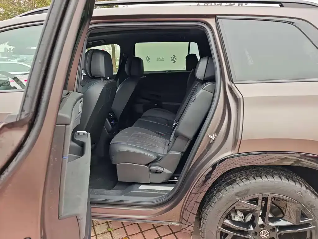 Volkswagen Teramont 2025 из CN, фото 5
