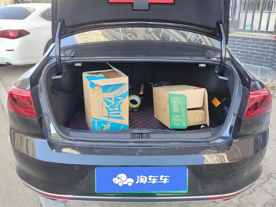 Volkswagen Magotan GTE PHEV 2023 из CN, фото 2