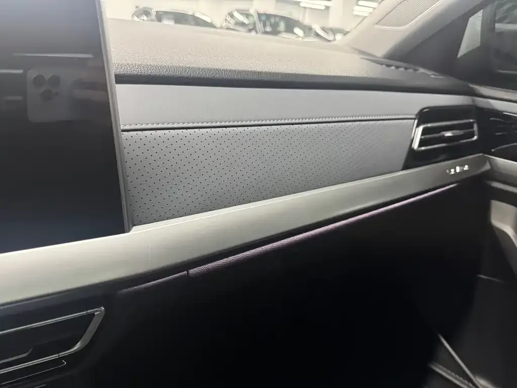 Volkswagen Lavida 2024 из CN, фото 3