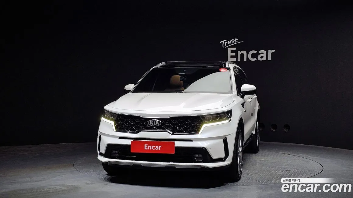 Kia Sorento — фото 8