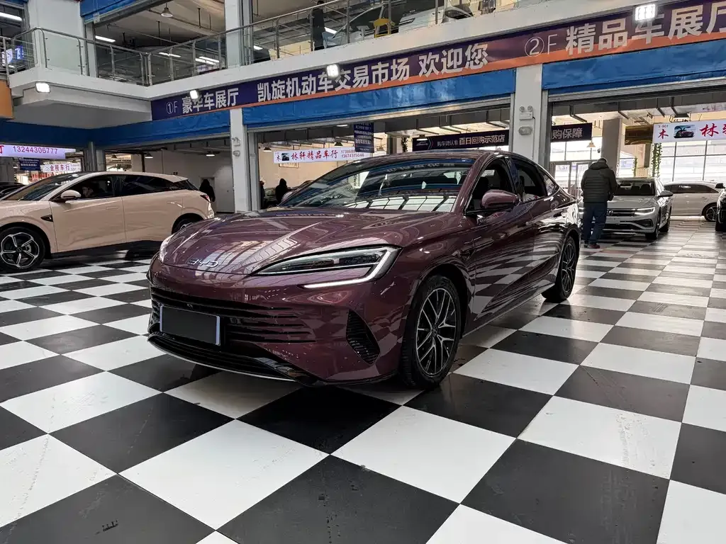 BYD Seal 07 DM-i — фото 1