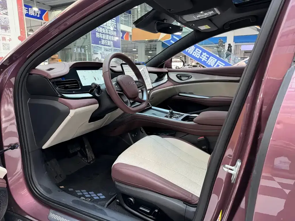 BYD Seal 07 DM-i — фото 10