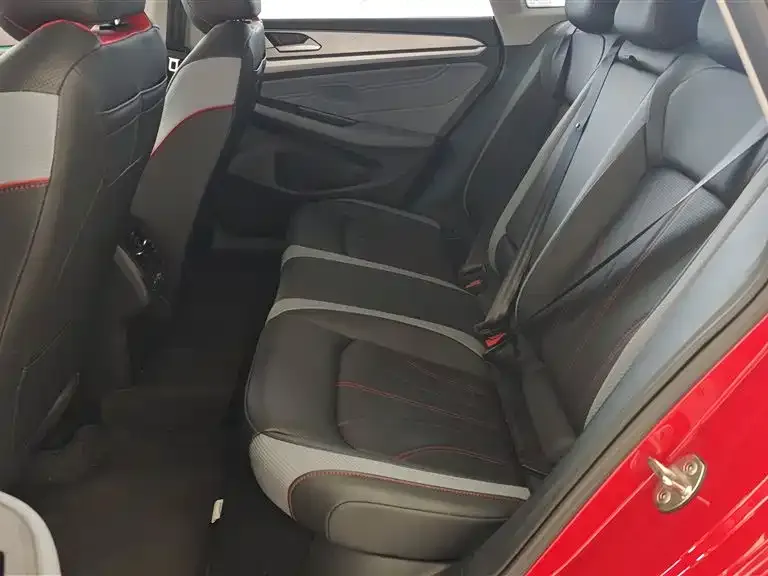 Volkswagen Lamando 2024 из CN, фото 6